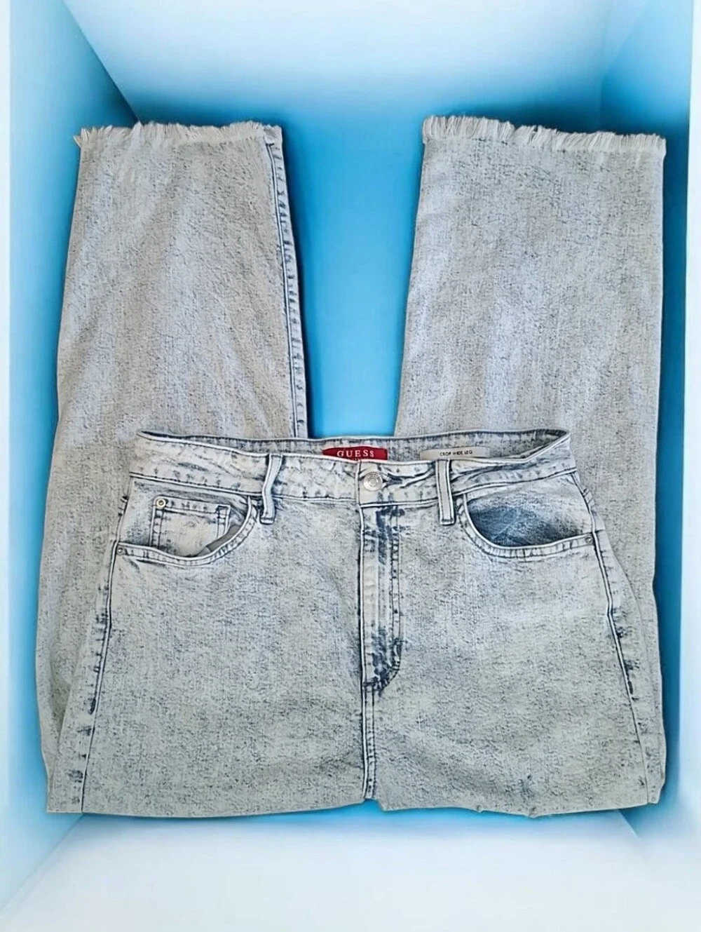 GUESS Womens Light Acid-Wash Straight Jeans - Light Gray Size 30